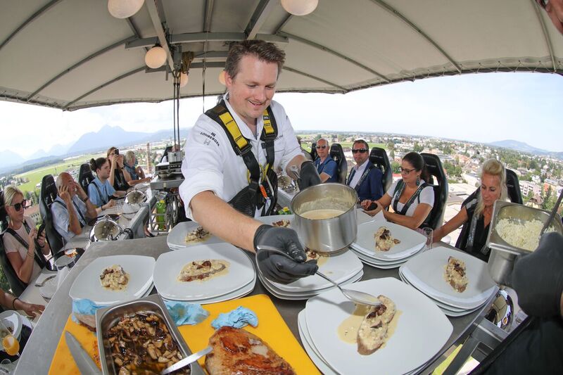 DinnerInTheSky20170817015